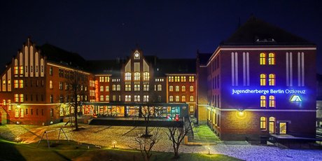 Hofseite 2