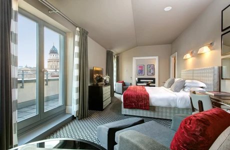 Executive Suite Hotel de Rome