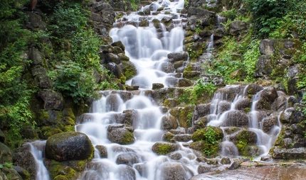 Künstlicher Wasserfall im Viktoriapark Kreuzberg